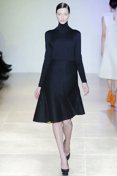 Look 24